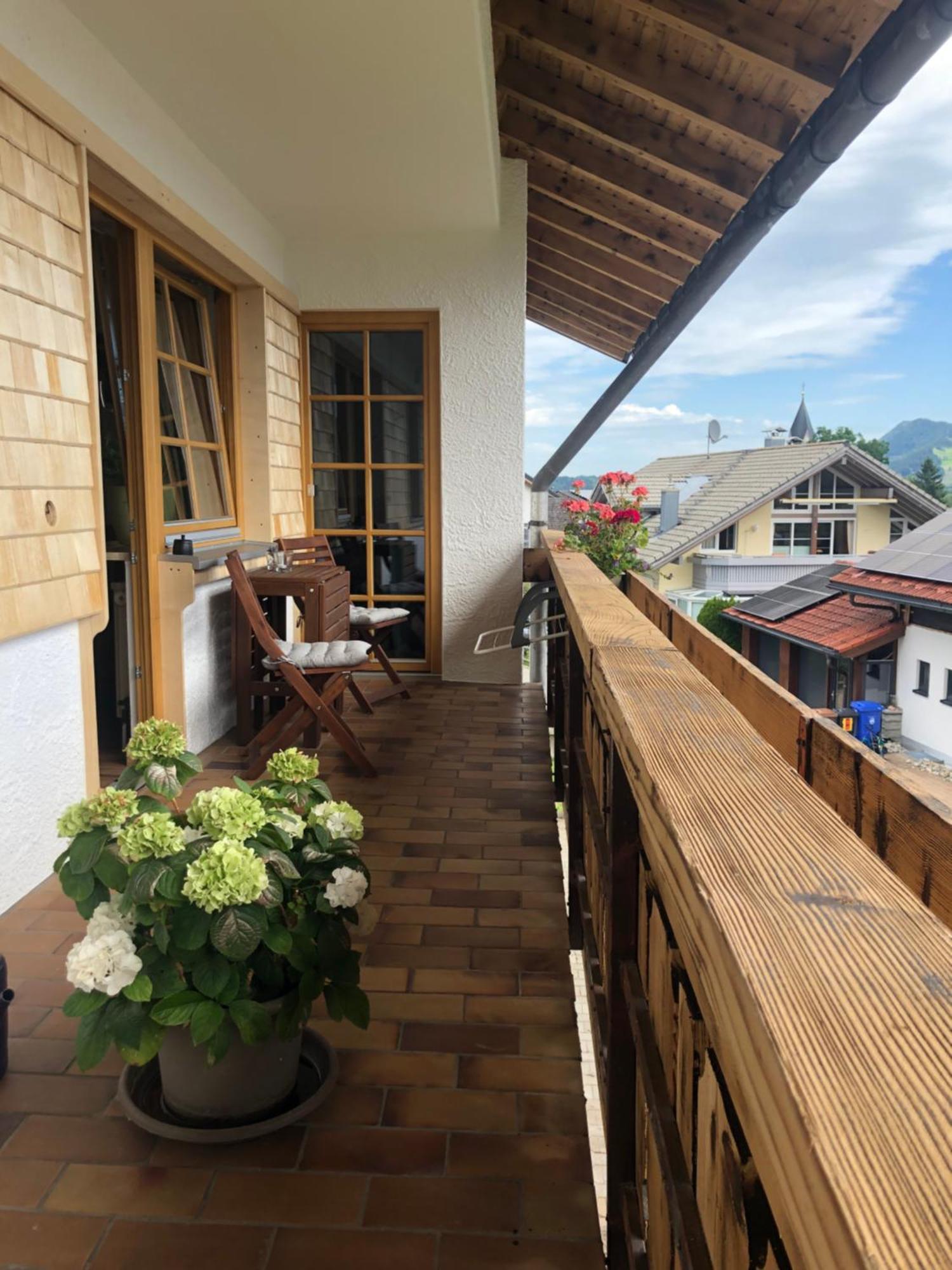 Nagelfluh Hüs – Traumhafte 2-Zimmerwohnung mit Bergblick und Südbalkon Blaichach Exterior foto